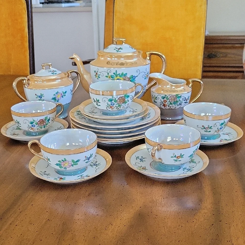 Takito & Co. of JAPAN VINTAGE HAND-PAINTED LUSTERWARE TEA SET